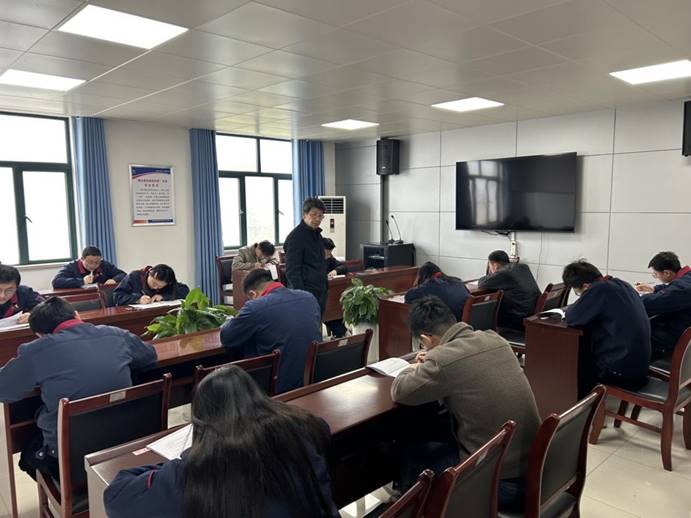 建材公司、檢測(cè)公司聯(lián)合開展管理人員業(yè)務(wù)提升考試